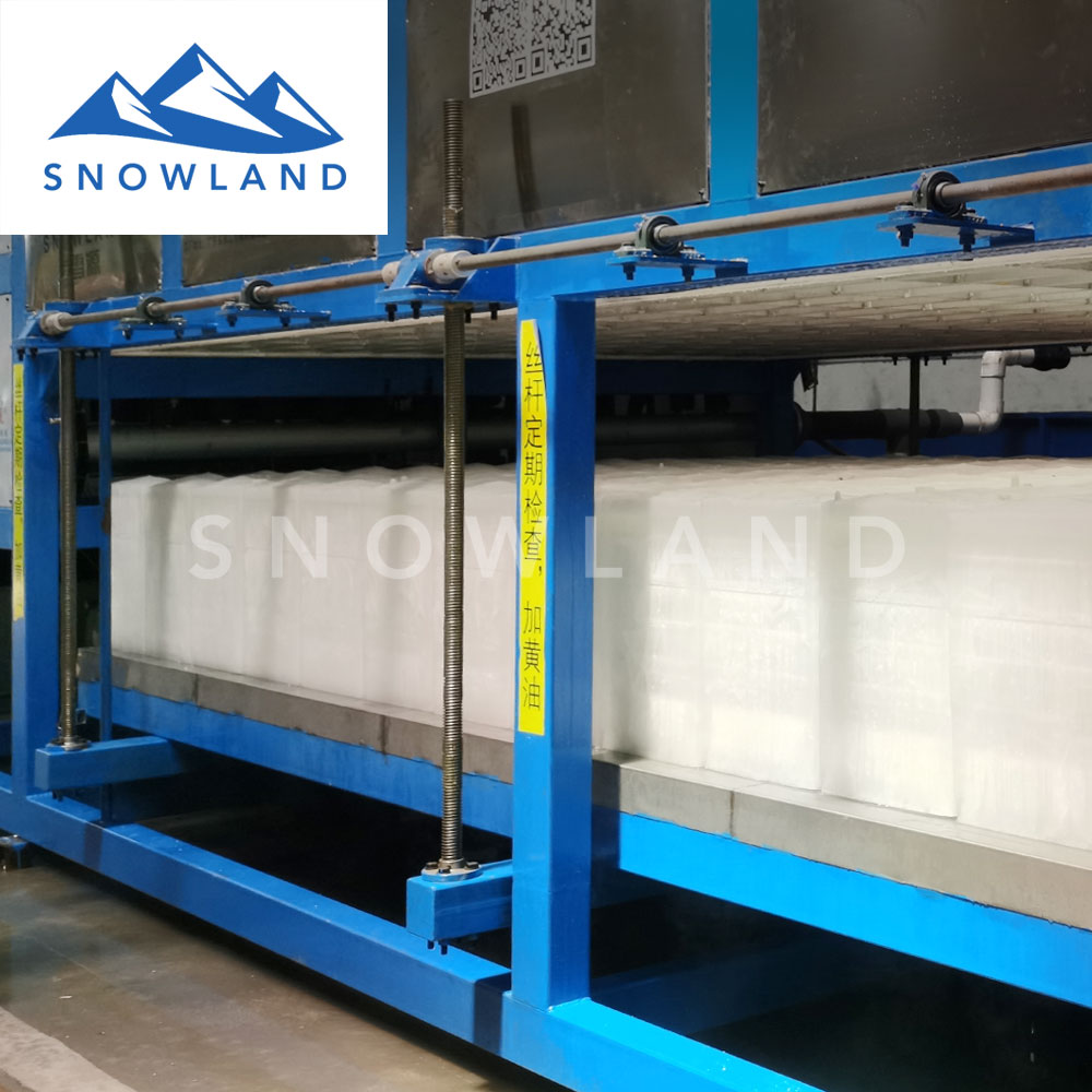  新雪制冰机 造冰设备 直冷式块冰机 冰砖机 国内品牌制冰机 专业定制生产  集研发、生产，安装于一体 售后完善